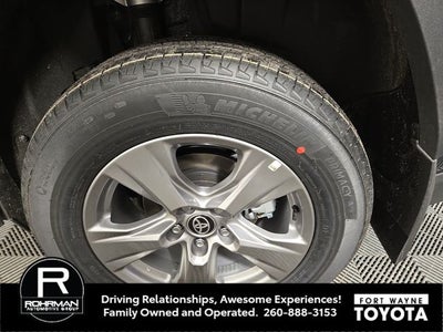 2025 Toyota RAV4 XLE