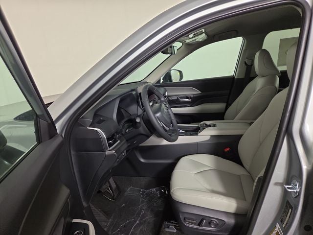 2026 Toyota Grand Highlander Hybrid Hybrid XLE