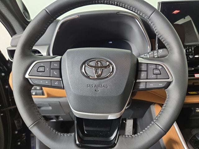 2026 Toyota Highlander Hybrid Hybrid Platinum