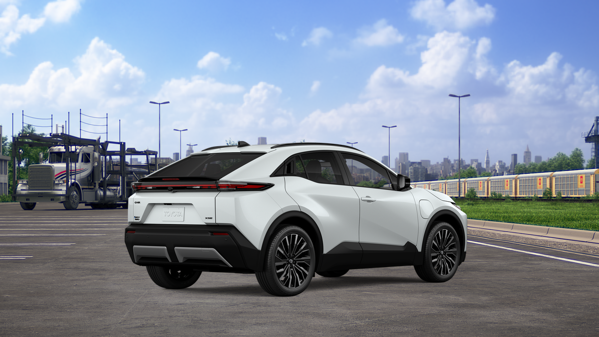 2026 Toyota C-HR XSE