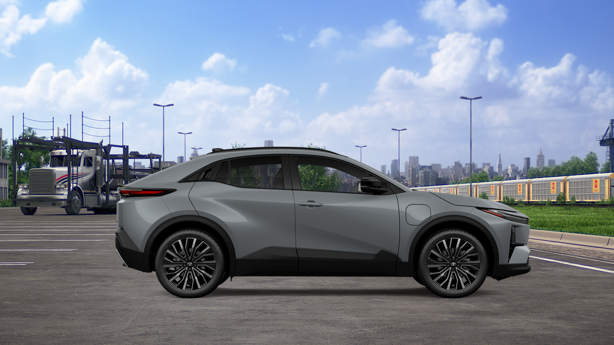 2027 Toyota C-HR XSE