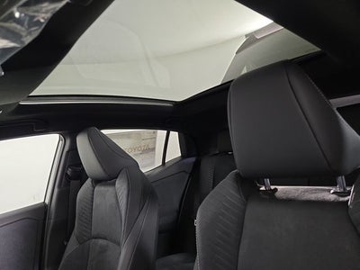 2026 Toyota C-HR XSE