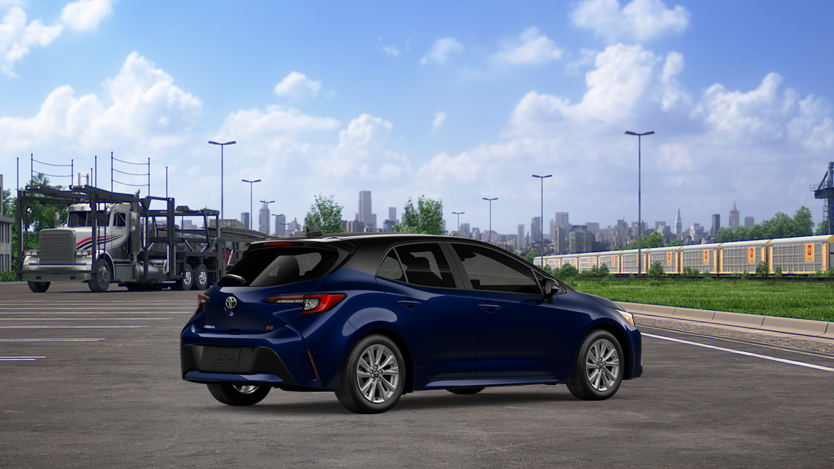 2027 Toyota Corolla Hatchback SE