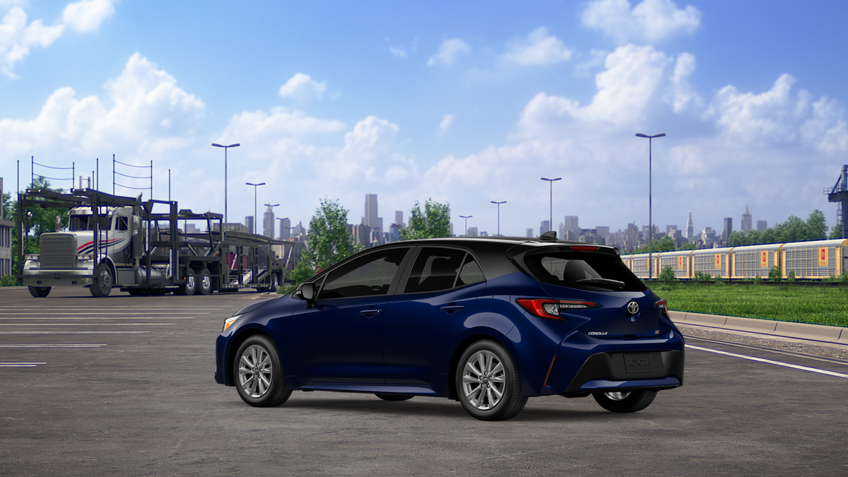 2027 Toyota Corolla Hatchback SE