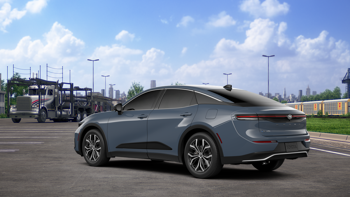 2026 Toyota Toyota Crown XLE