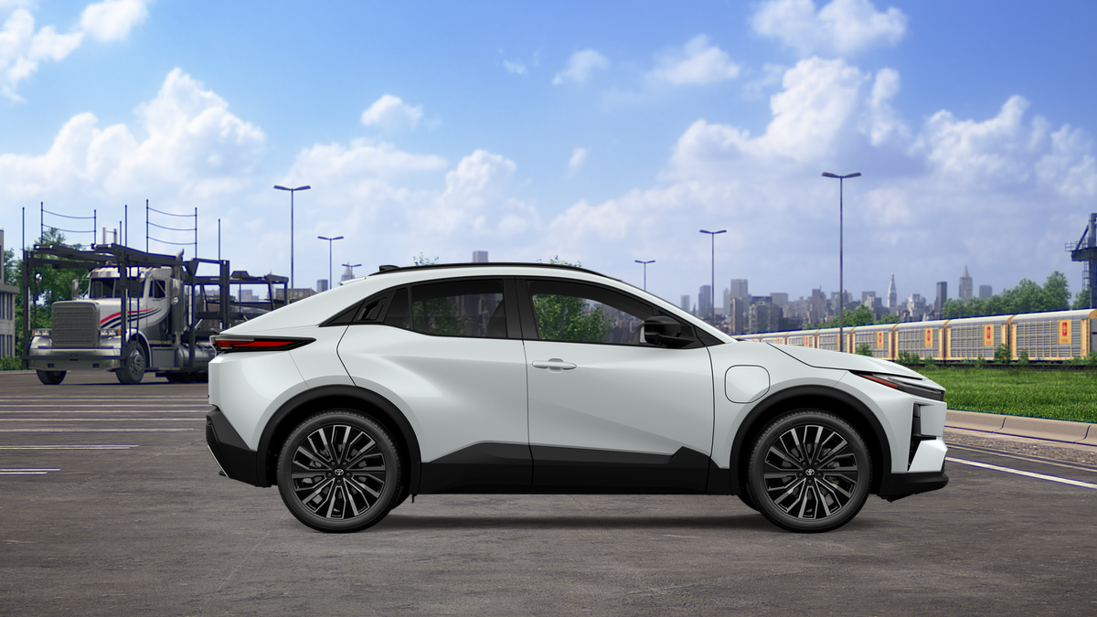 2026 Toyota C-HR XSE