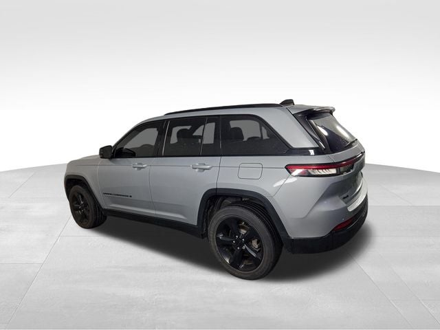 2022 Jeep Grand Cherokee Altitude