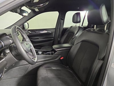 2022 Jeep Grand Cherokee Altitude