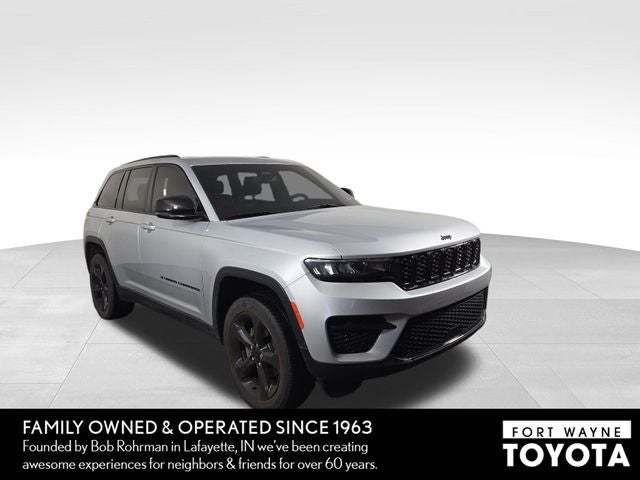 2022 Jeep Grand Cherokee Altitude