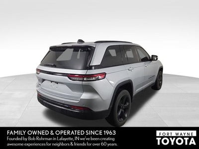 2022 Jeep Grand Cherokee Altitude
