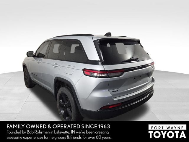2022 Jeep Grand Cherokee Altitude