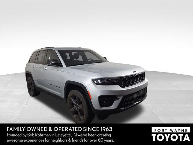 2022 Jeep Grand Cherokee Altitude