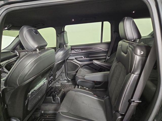 2022 Jeep Grand Cherokee L Altitude