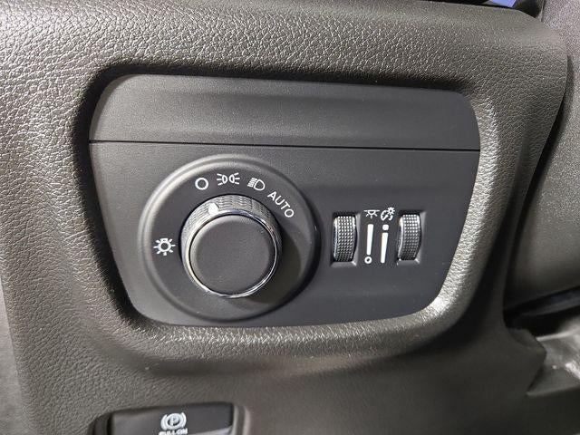 2022 Jeep Grand Cherokee L Altitude