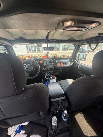 2022 Jeep Gladiator Sport