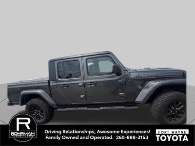 2022 Jeep Gladiator Sport