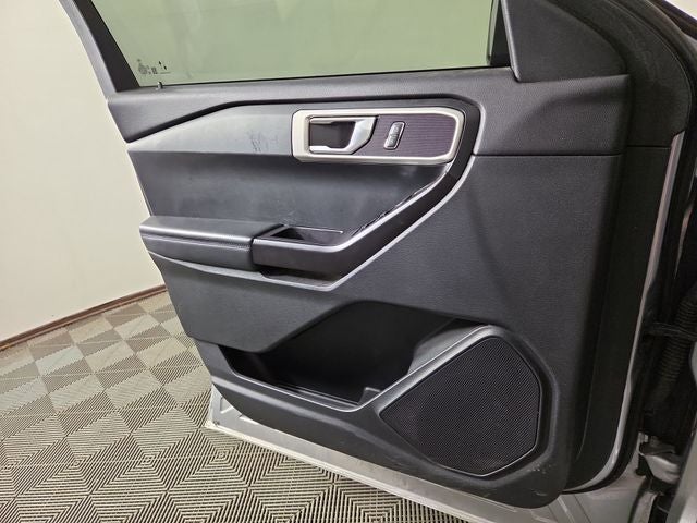 2020 Ford Explorer Base