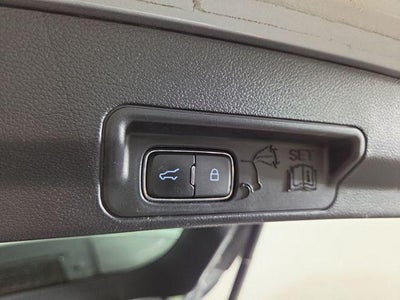 2020 Ford Explorer Base