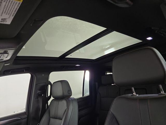 2021 Chevrolet Suburban RST