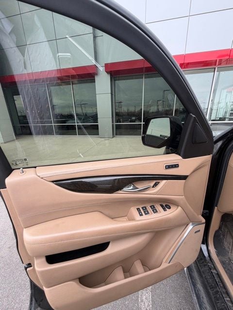 2018 Cadillac Escalade Platinum Edition