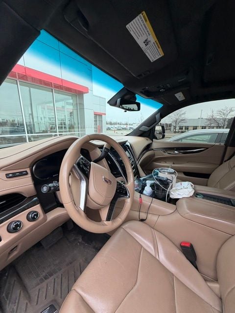 2018 Cadillac Escalade Platinum Edition