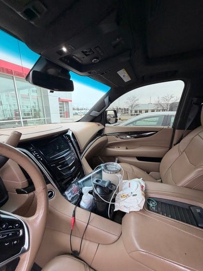 2018 Cadillac Escalade Platinum Edition