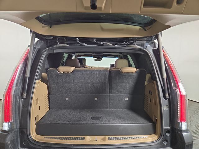 2018 Cadillac Escalade Platinum Edition