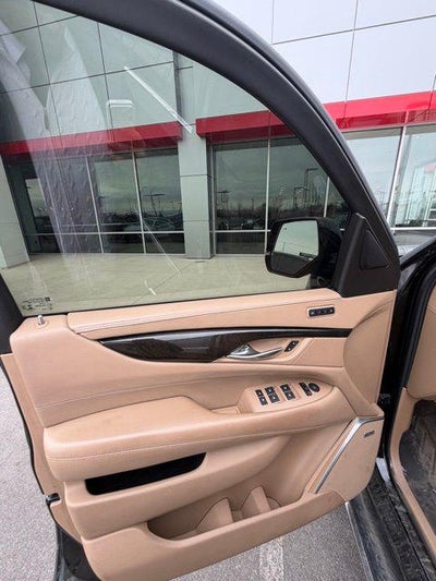 2018 Cadillac Escalade Platinum Edition