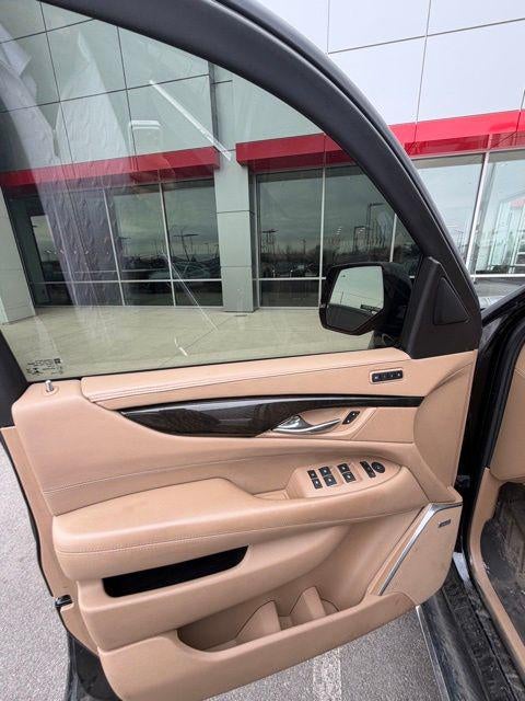 2018 Cadillac Escalade Platinum Edition