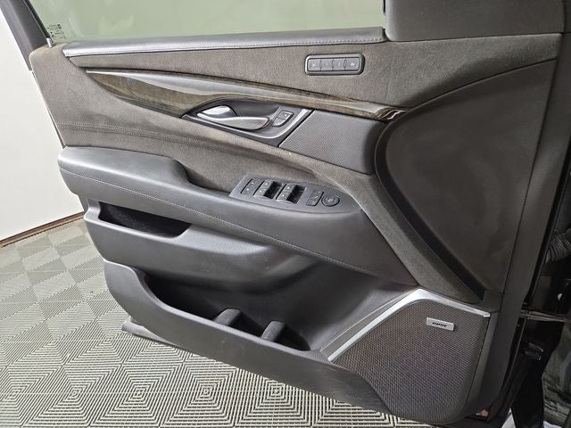 2019 Cadillac Escalade Platinum Edition