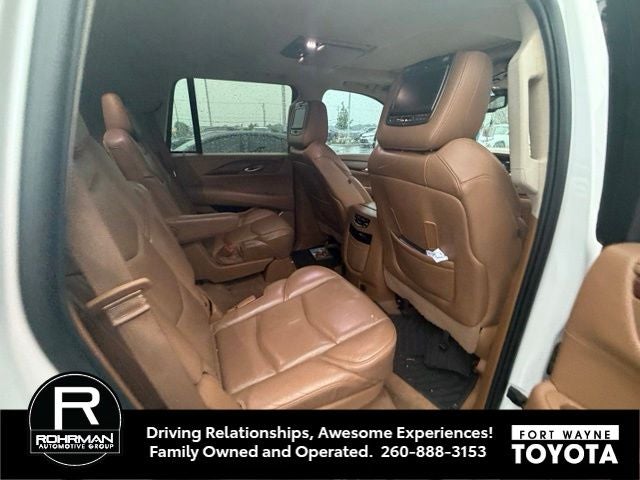 2016 Cadillac Escalade Platinum Edition
