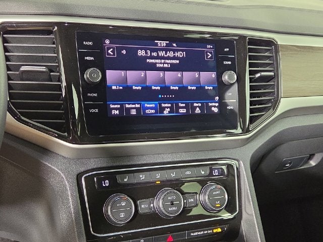 2023 Volkswagen Atlas 3.6L V6 SE w/Technology