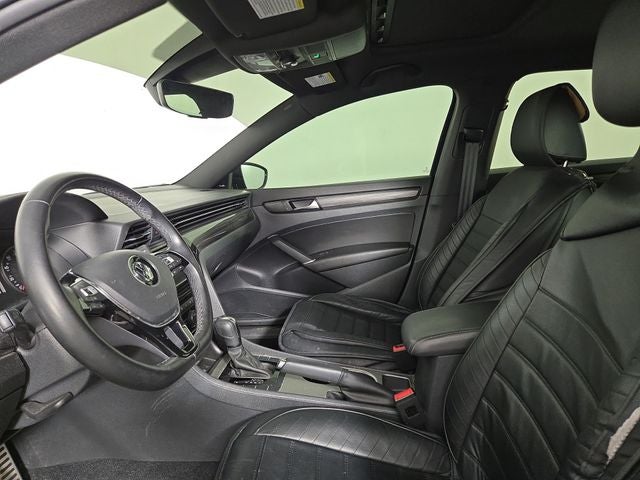 2021 Volkswagen Passat 2.0T R-Line