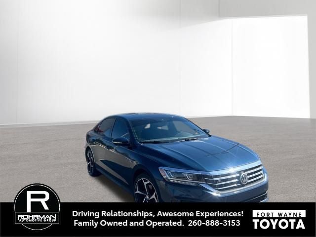 2021 Volkswagen Passat 2.0T R-Line