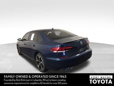2021 Volkswagen Passat 2.0T R-Line