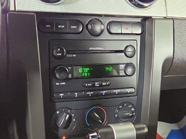 2007 Ford Mustang GT Deluxe