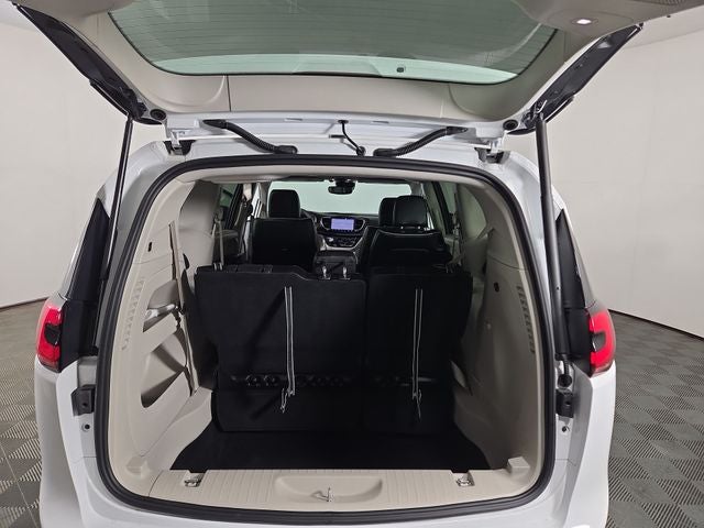 2024 Chrysler Pacifica Limited - Photo 32