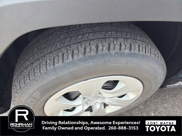 2022 Toyota RAV4 LE
