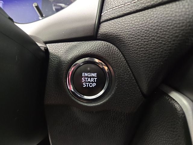 2024 Toyota RAV4 XLE - Photo 24