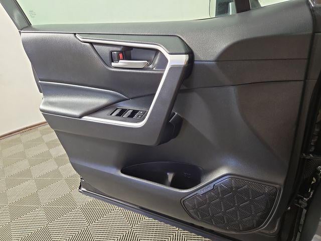 2024 Toyota RAV4 XLE - Photo 60