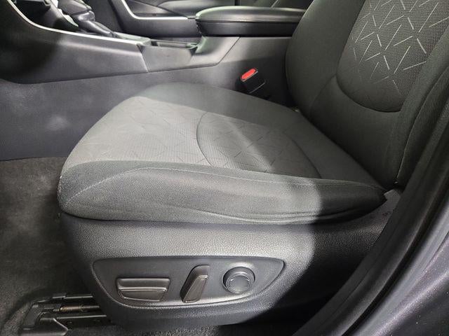 2024 Toyota RAV4 XLE - Photo 61