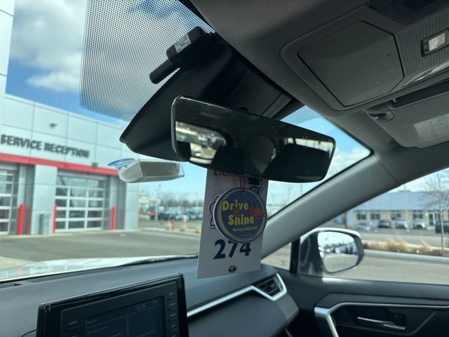 2020 Toyota RAV4 Hybrid XLE