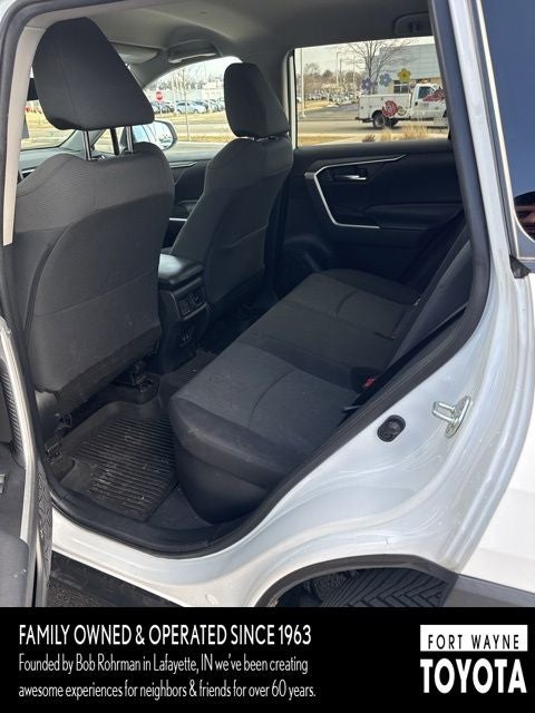 2020 Toyota RAV4 Hybrid XLE