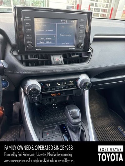 2020 Toyota RAV4 Hybrid XLE