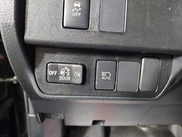 2022 Toyota Tacoma SR V6