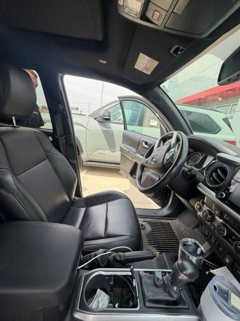 2023 Toyota Tacoma Limited V6