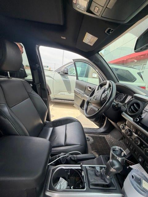2023 Toyota Tacoma Limited V6