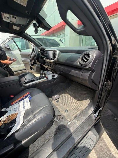 2023 Toyota Tacoma Limited V6