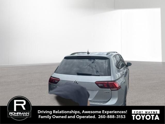 2021 Volkswagen Tiguan 2.0T SE R-Line Black