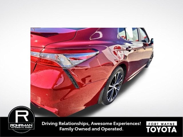2018 Toyota Camry Hybrid SE